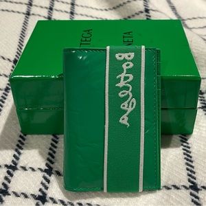 Bottega Veneta Leather Bi-Fold Card Holder-Green